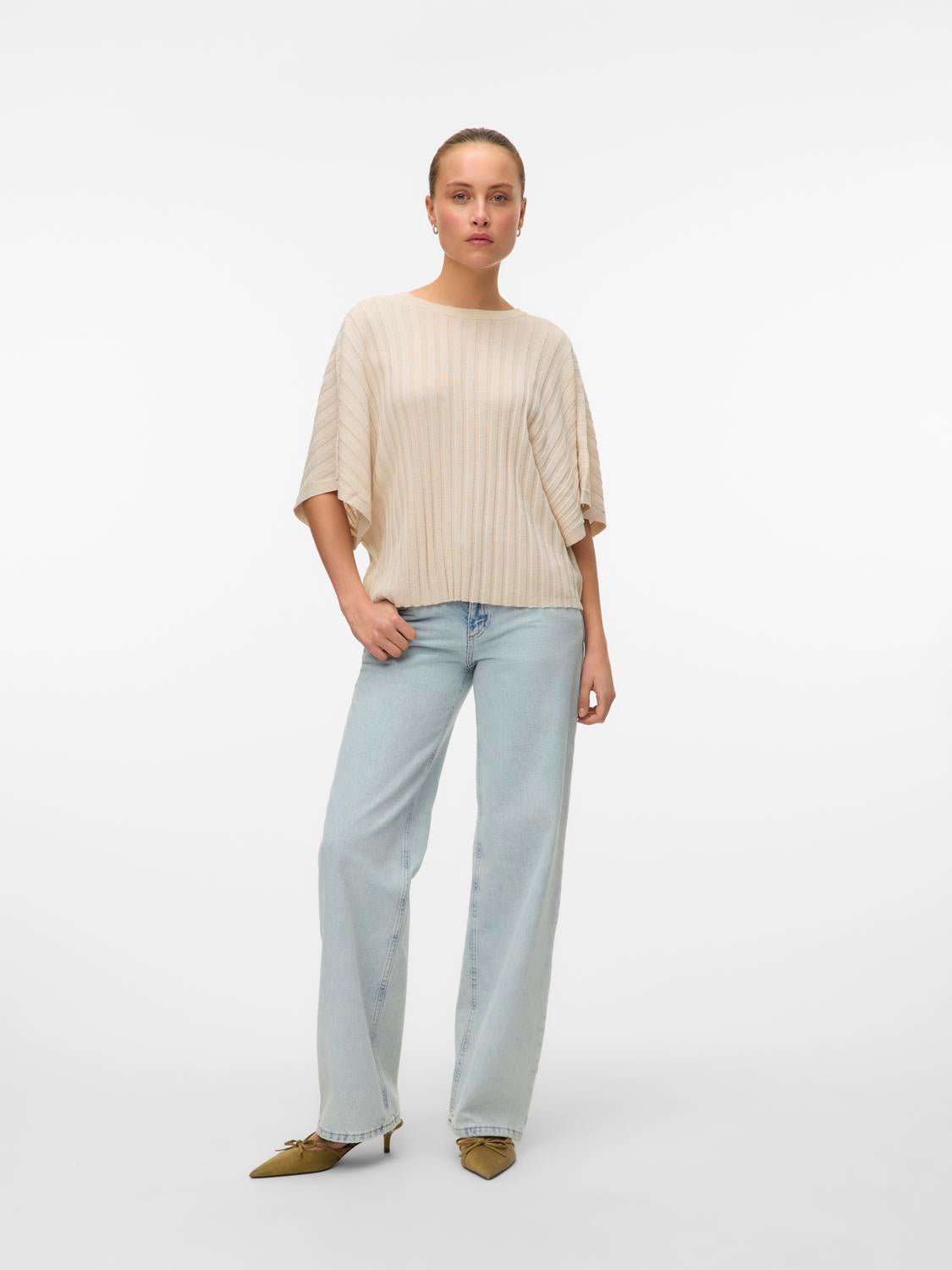 model_shot-front_full